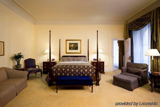 Discovery Inn *